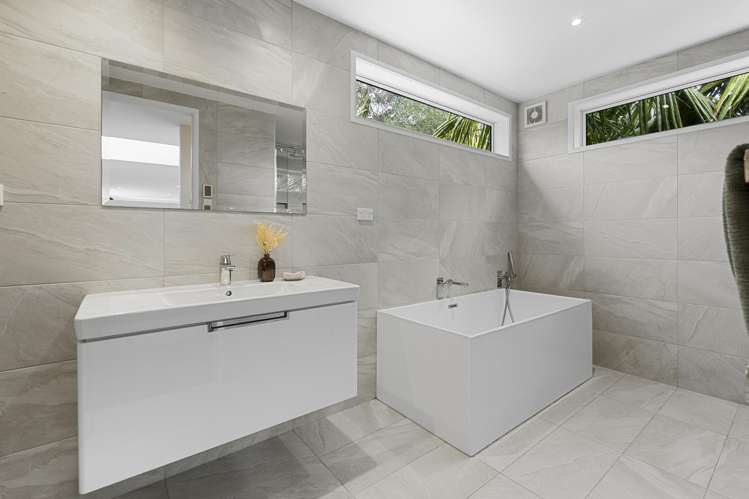 2/15A Rodney Road Northcote Point_9