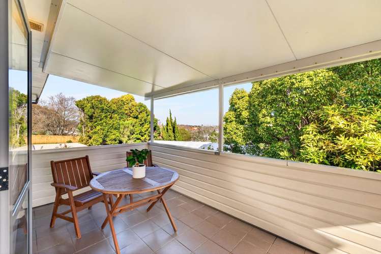 2/51 Merani Street Belmont_5