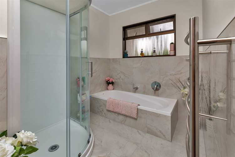 51 Loop Road Otaika_16