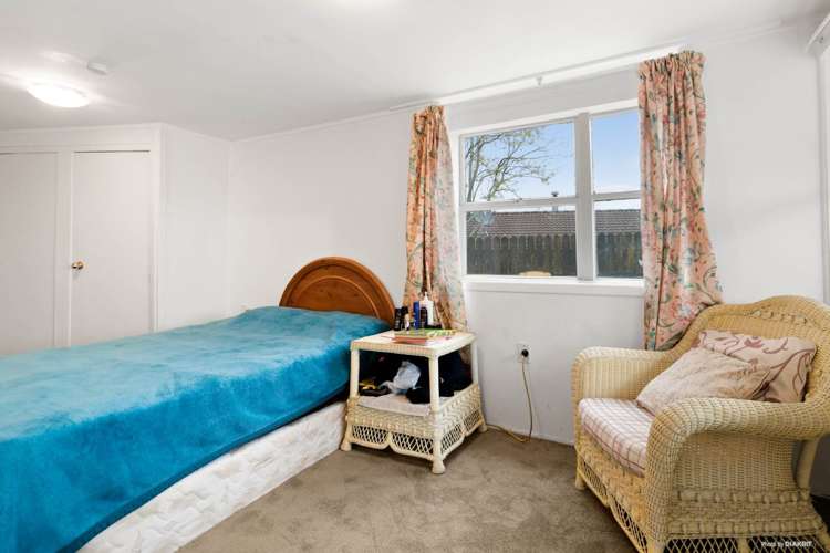 102 Bradbury Road Botany Downs_12