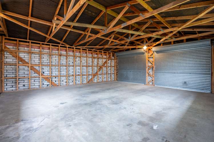 31 Campbell Street Leamington_18