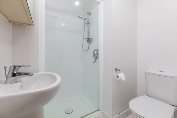 1231/72 Nelson Street Auckland Central_11