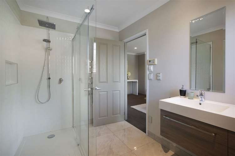 6 Primrose Hill Lane Casebrook_17