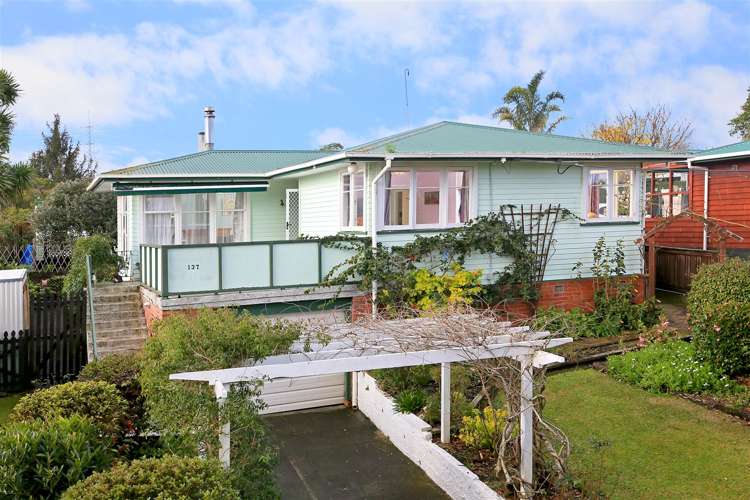 137 Flanshaw Road Te Atatu South_25