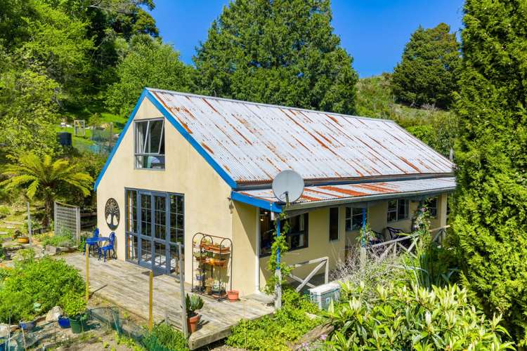 525 State Highway 1 Koromiko_13