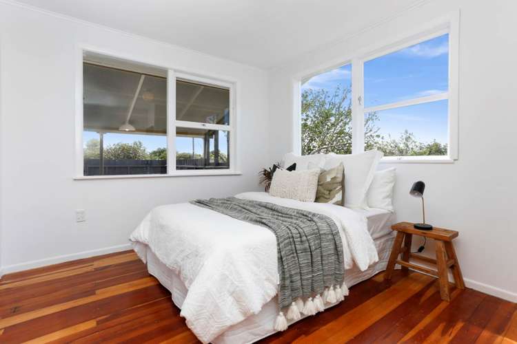 12 Fruitvale Road New Lynn_14