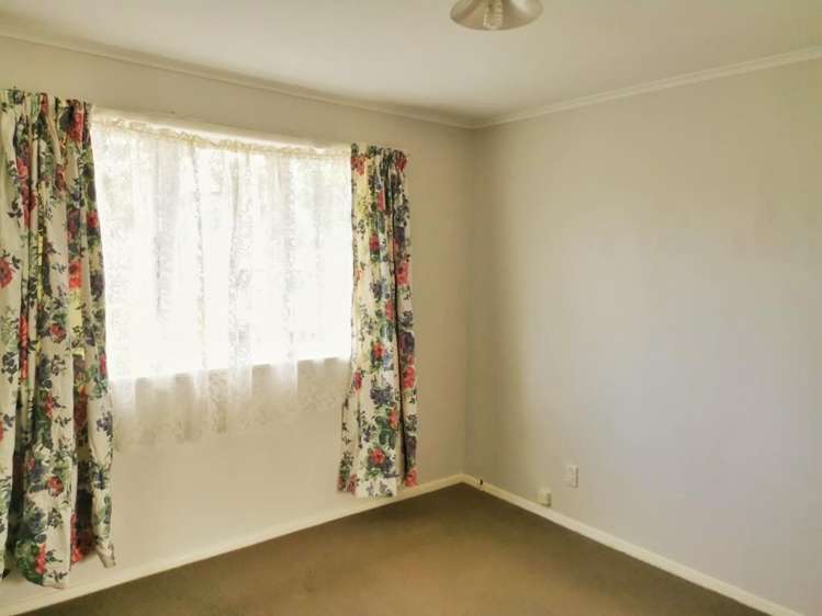 14 Blease Street New Lynn_6