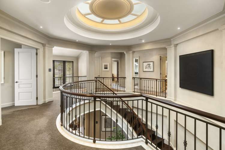 84 Paritai Drive Orakei_19