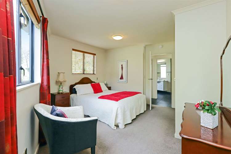 5 Laing Cove Havelock North_15