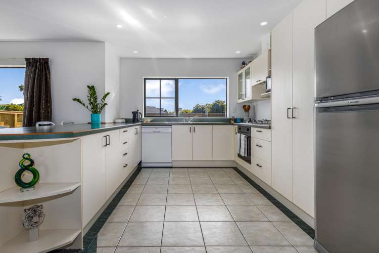 136 Guildford Drive Paraparaumu Beach_7