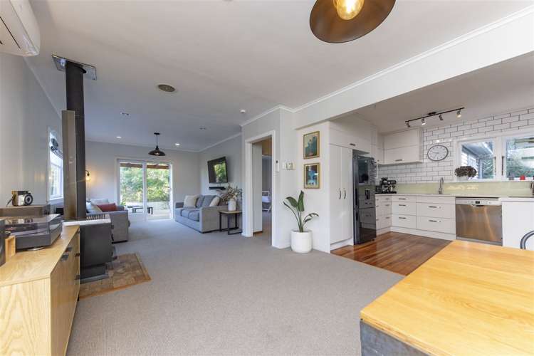 5 Grovelands Way Titirangi_10