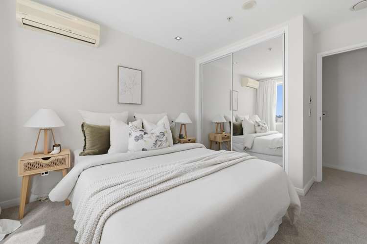 902/72 Devonport Road (Devonport Towers) Tauranga Central_11