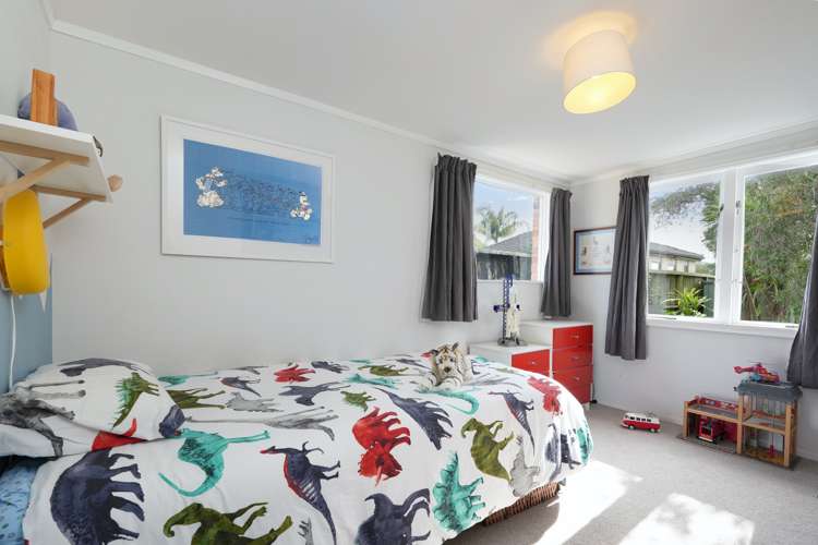 135 Seabrook Avenue New Lynn_14