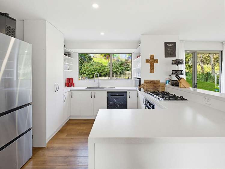 2257 South Head Road Helensville_6