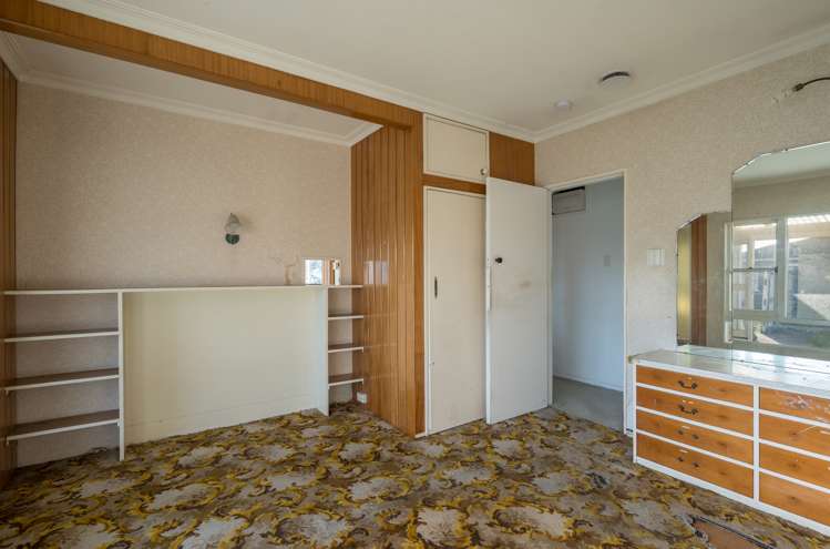 34 Jenner Road Toi Toi_13