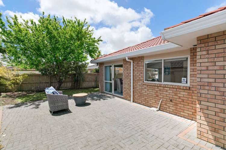 9 Caltra Place East Tamaki_11