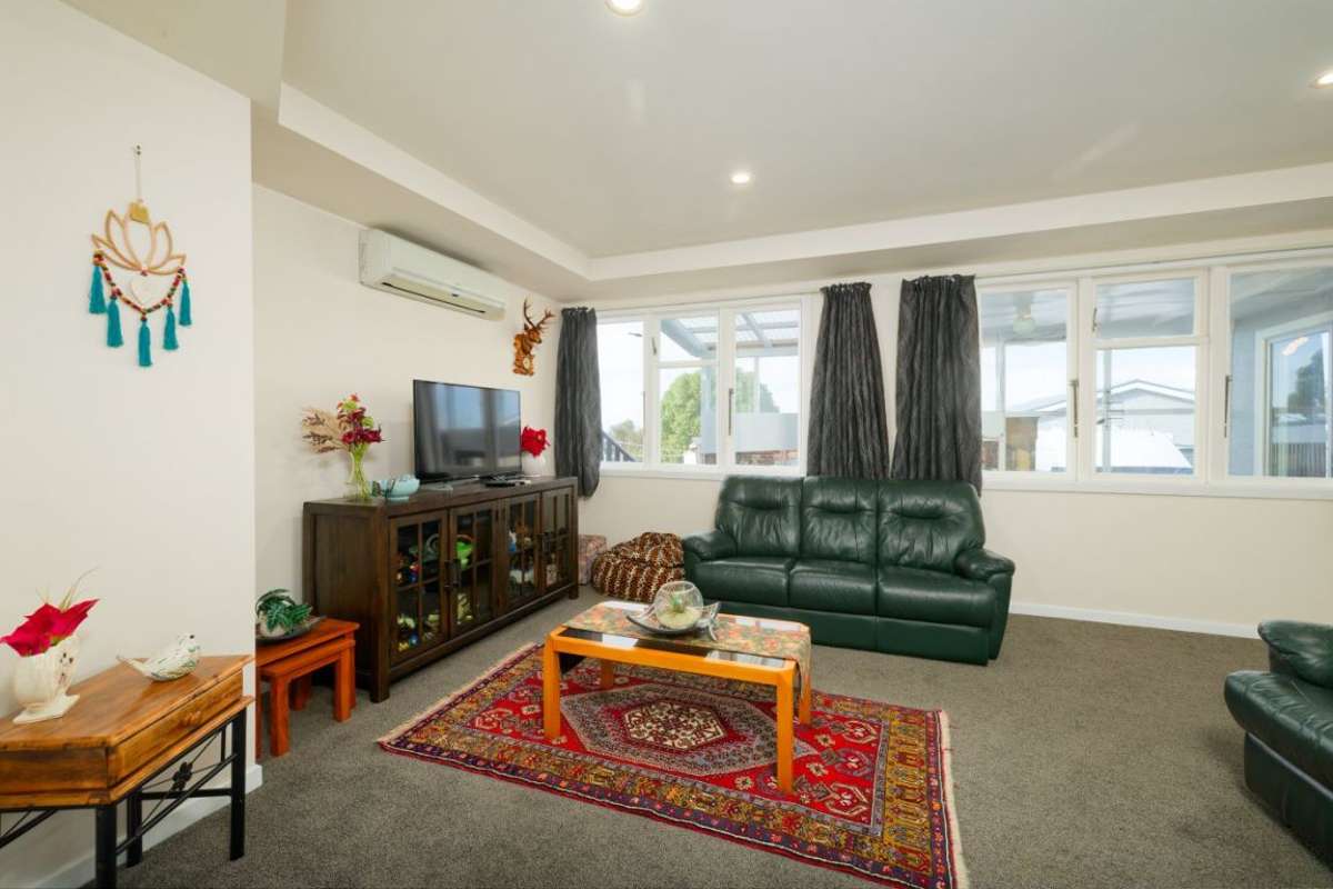 73 Churchill Street_5