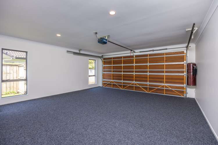 114 Kyle Road Greenhithe_24