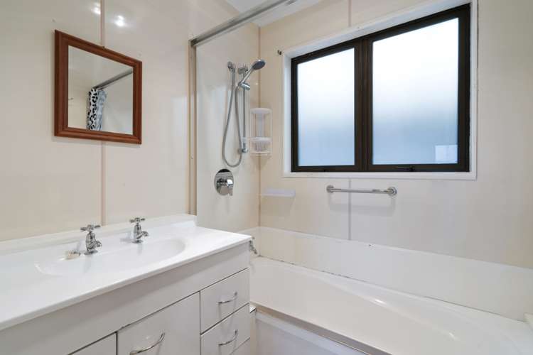 84 Mercury Way Whitby_8