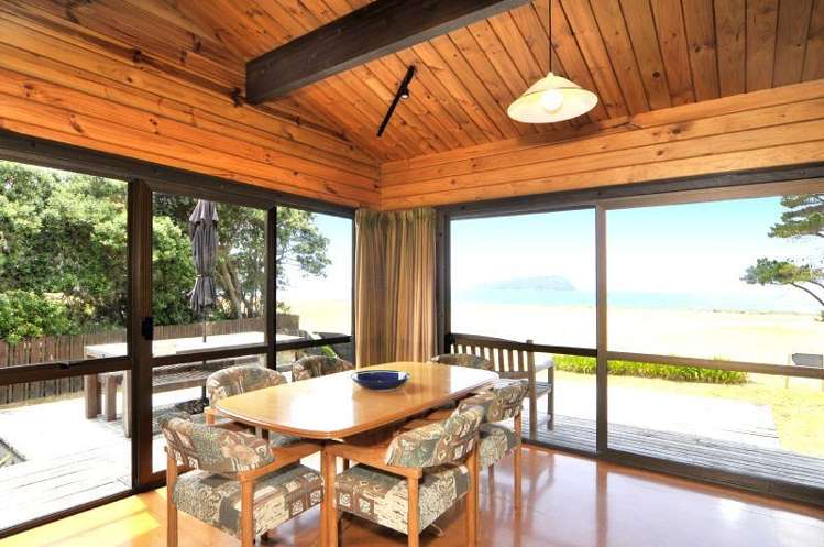 31 Courtney Place Pauanui_3