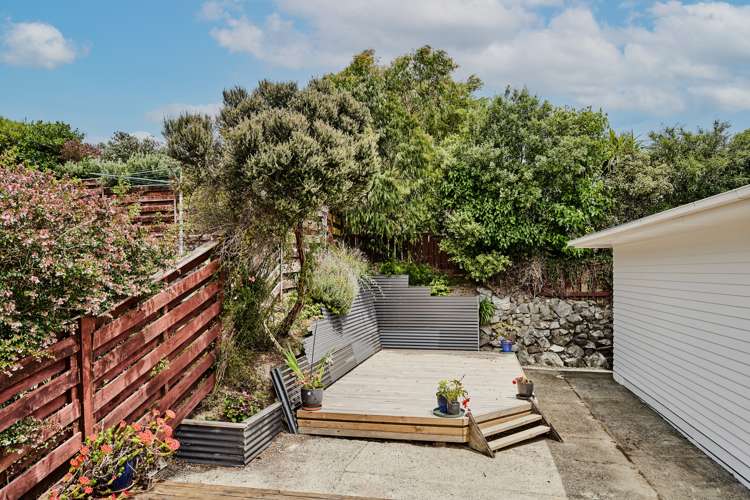 78 Grays Road Camborne_14