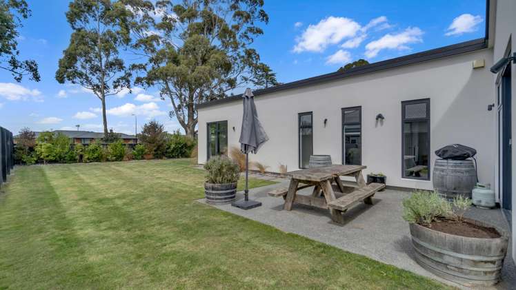 13 John Raven Lane Woodend_21