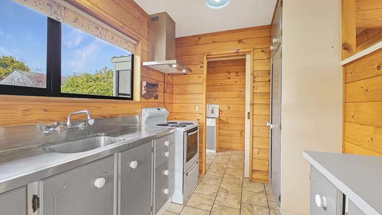 18a Whitworth Road Utuhina_6