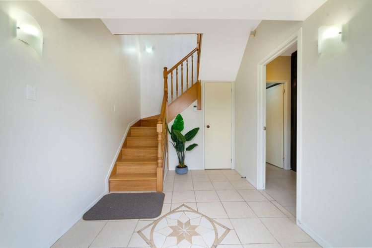 8 Eleanor Place Blockhouse Bay_15