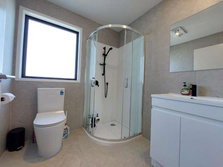 5/128 Onewa Road 10887_9