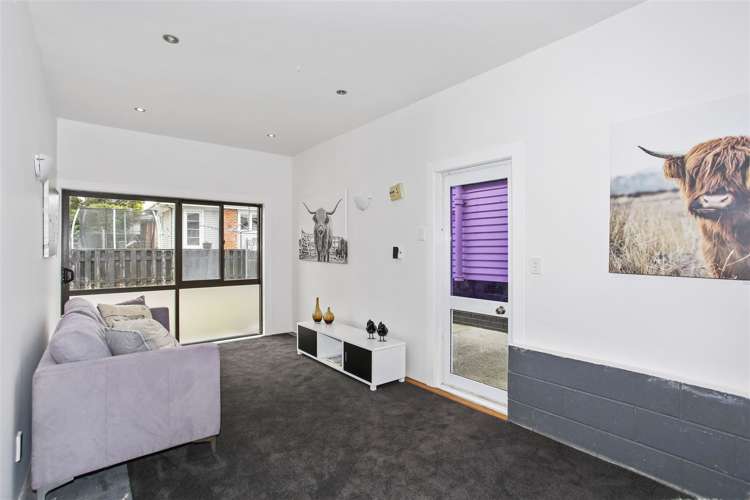 8 Callis Avenue Opaheke_18