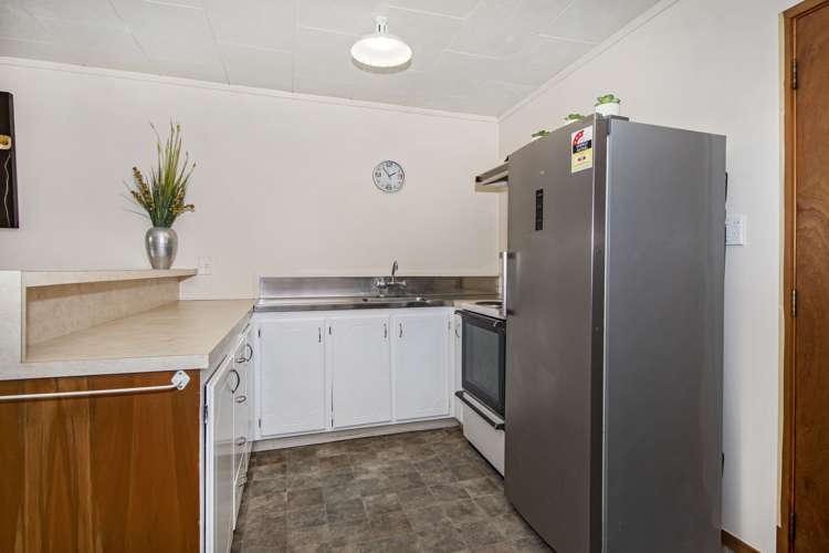 2/96 Hatea Drive Regent_5