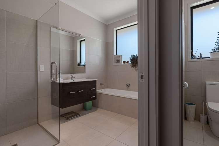 31 Eagles Way Cable Bay_16