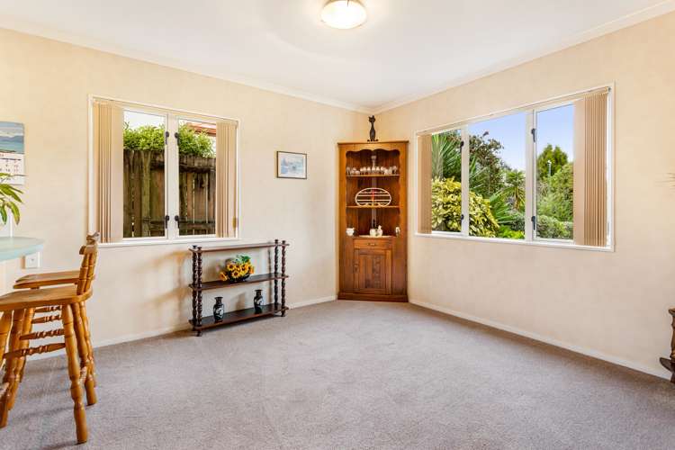 2 Chettle Court New Lynn_17