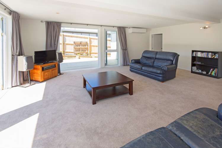 9c Brandon Road Manly_17