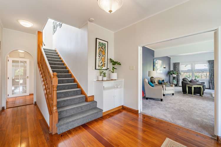 8 Saint Andrews Grove Boulcott_13