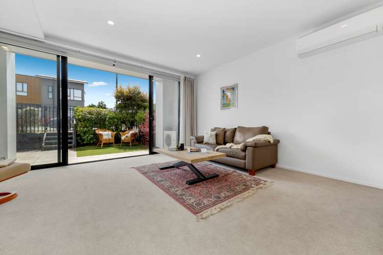17 Gateway Avenue Beachlands_13