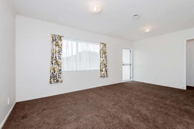 27 Penion Drive Flat Bush_3