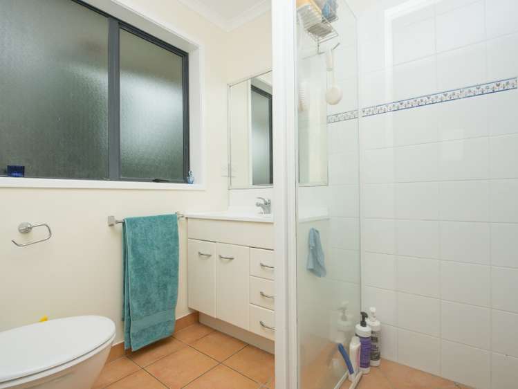 21 Newfield Drive Fairview Downs_10