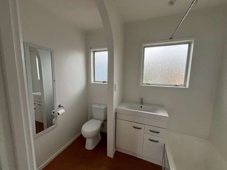 92A Captain Scott Road Glen Eden_8