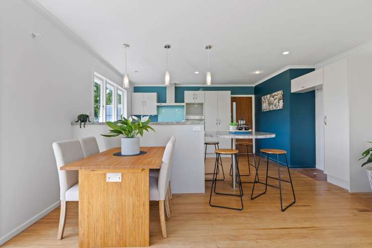 16 Eureka Road Eureka_10