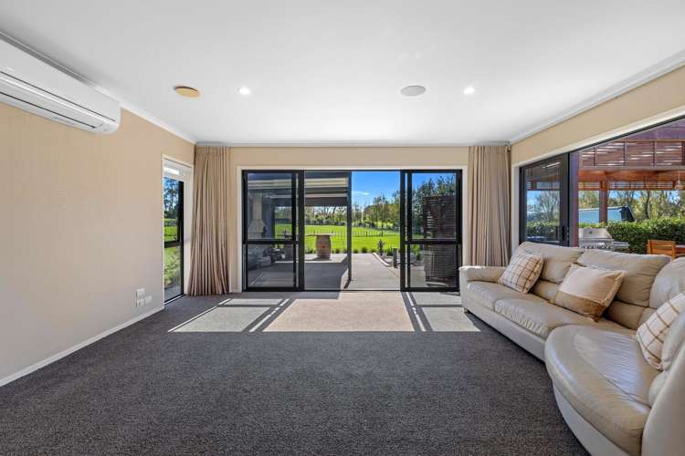 34 Arone Way Wainui_10