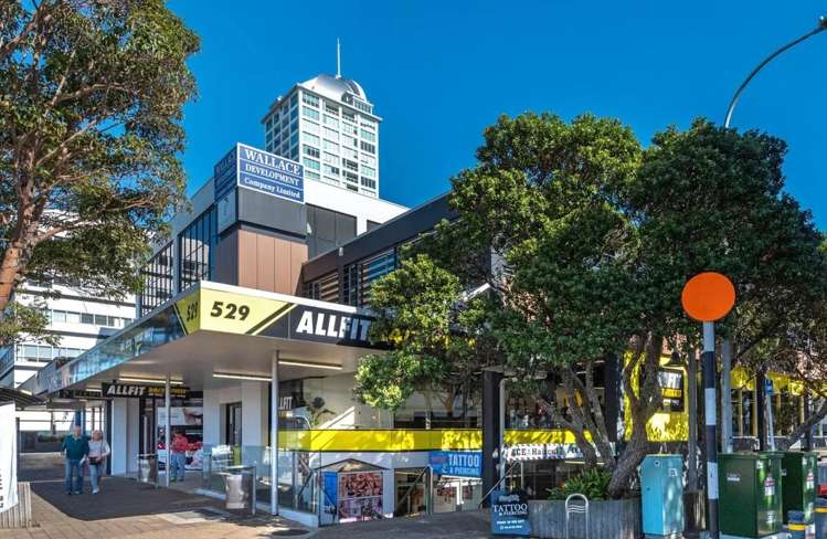 All Areas/519-521 Lake Road Takapuna_12