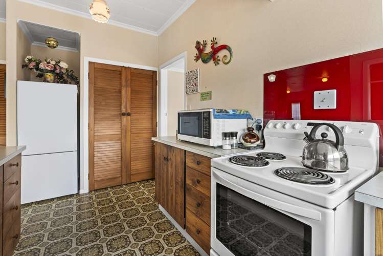 12 Dunn Street Egmont Village_3