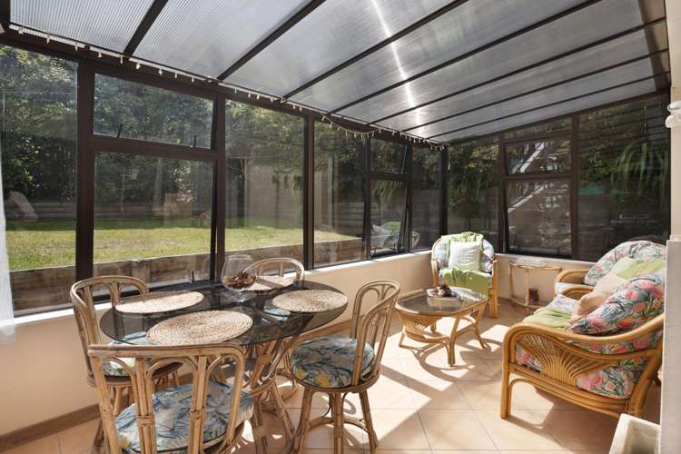 30 Thatcher Crescent Crofton Downs_10