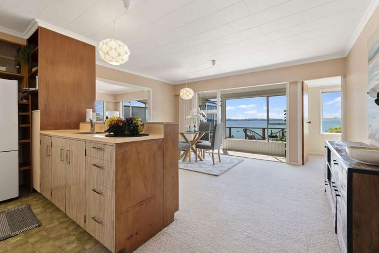 6 Deerness Crescent Algies Bay_6