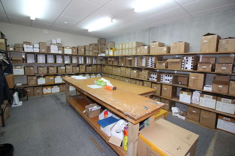 4/11 Orbit Drive Albany_6