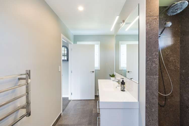 467 Lees Road Feilding_23