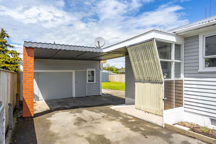 222 High Street North Carterton_21