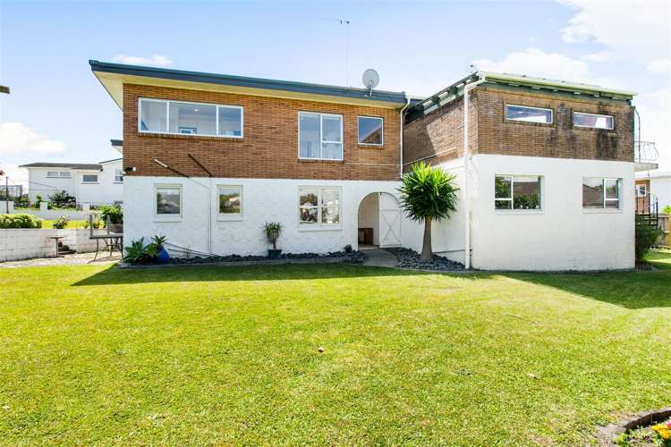 11 Dawn Place Te Atatu South_6