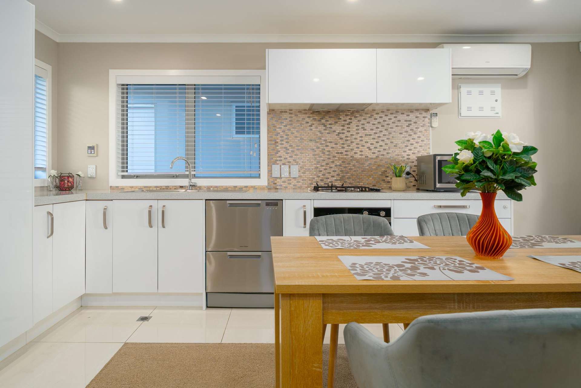 3/113 Moorefield Road Johnsonville_0